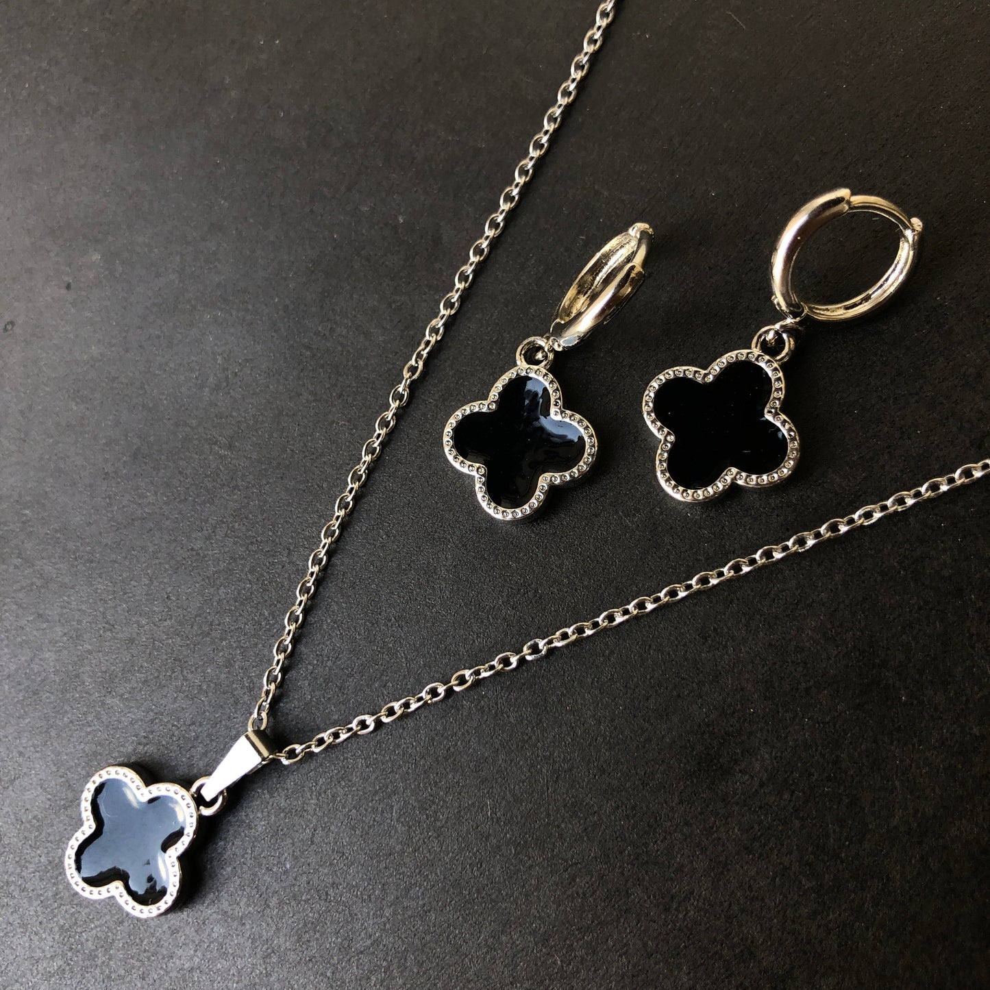 Double Sided B&W Clover Necklace & Earring Set.