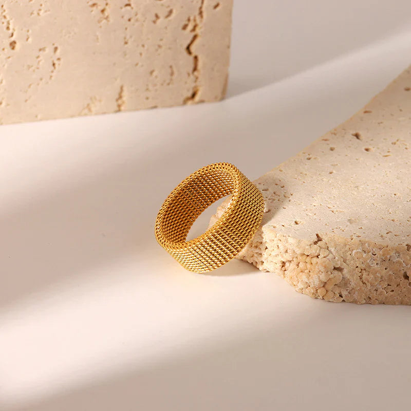 Celia Mesh Gold Ring.