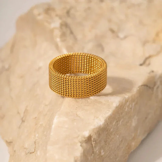 Celia Mesh Gold Ring.