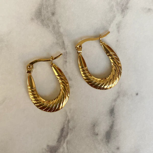 Textured Oval Hoops.