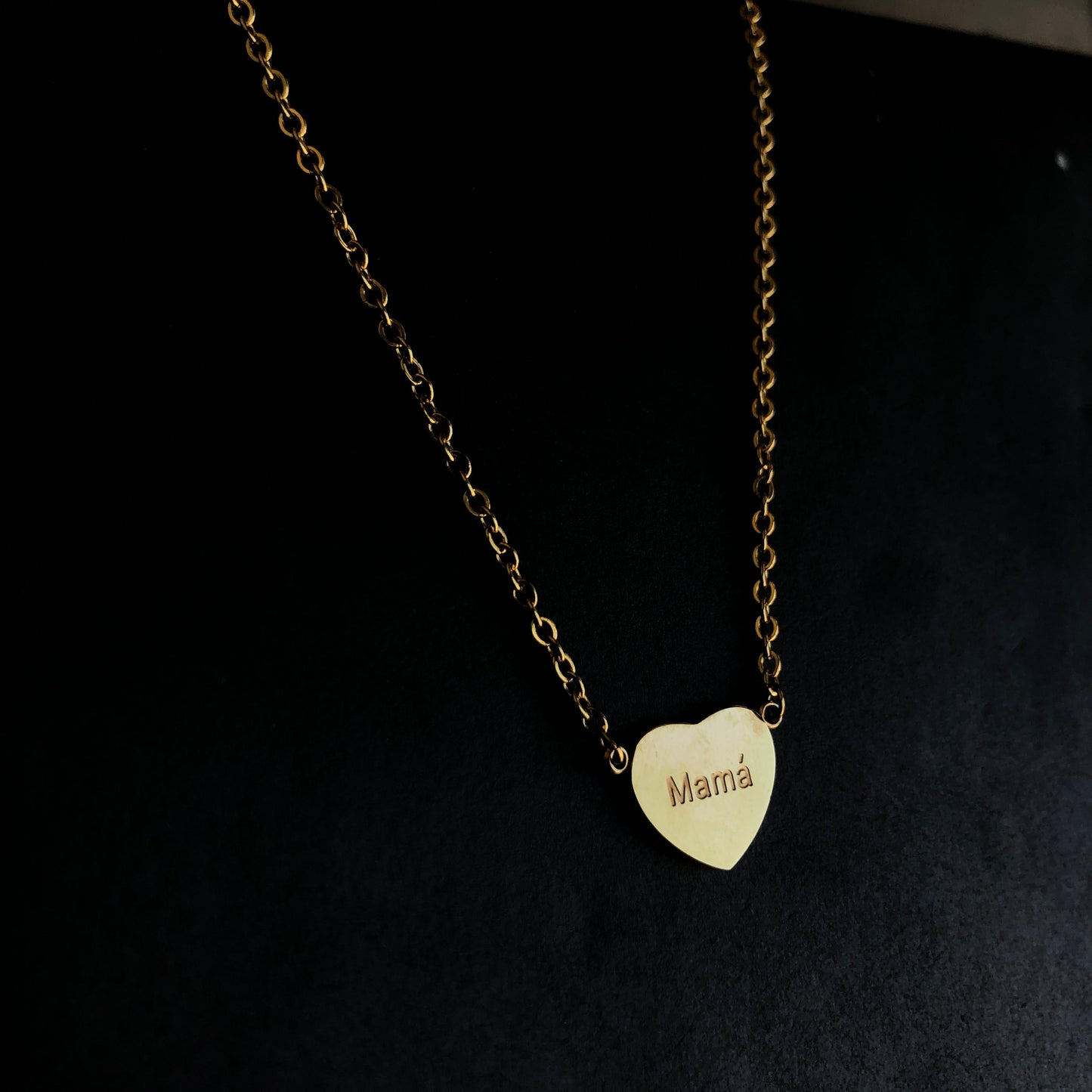 Beautifull Mama Heart Necklace.