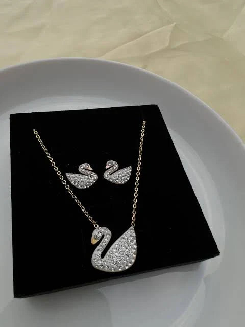 White Swan Necklace And Earrings.