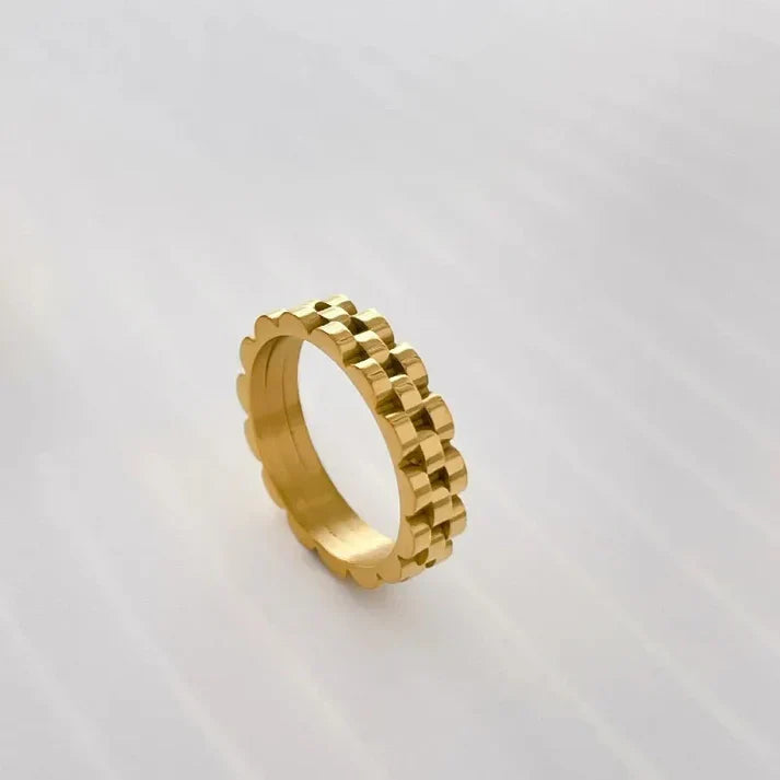 Rolex Twisted Band Style Ring.