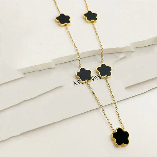 Two Sided B&W 5 Leaf Clover Necklace.