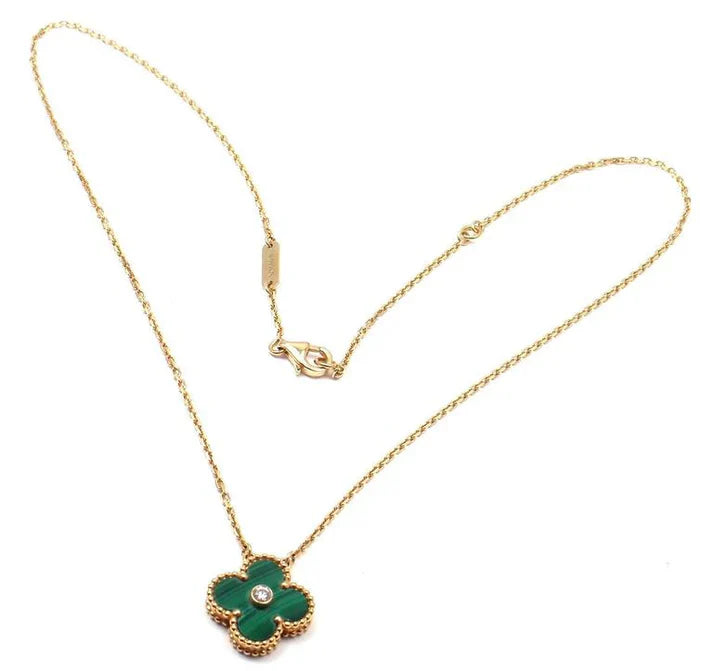 Green Clover Necklace.